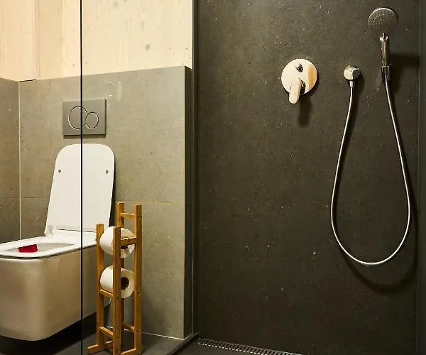 Cosy 1-bedroom With Free Parking Appartamento